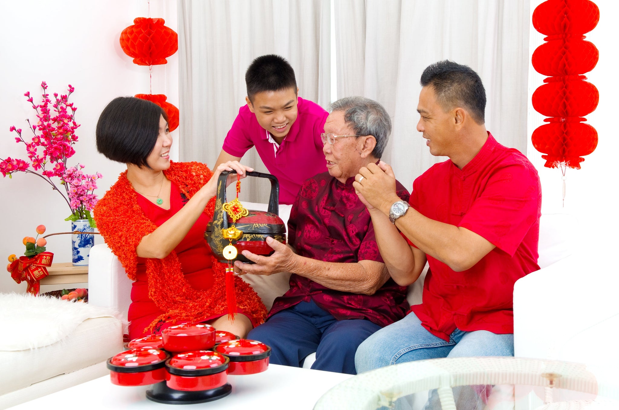 1000元禮盒推薦 - 長輩的心聲你聽到了嗎?7款1000元有找的高CP過年禮盒,平價送禮也能不踩雷!